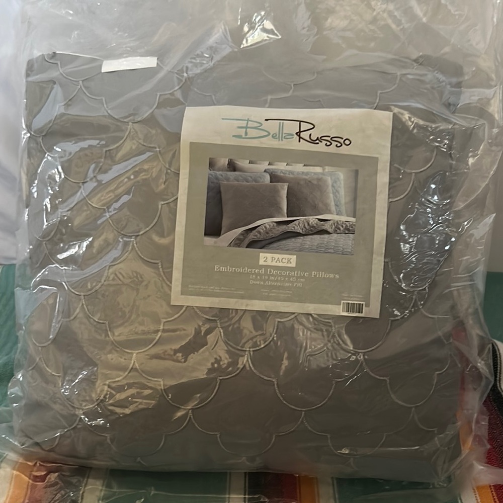 Gray Decorative Pillow Set